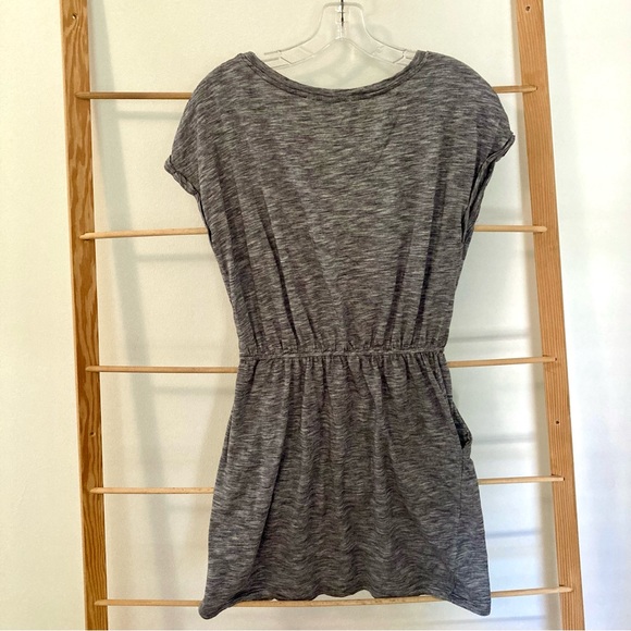 H&M Short Sleeve Dress EUC - Picture 2 of 5
